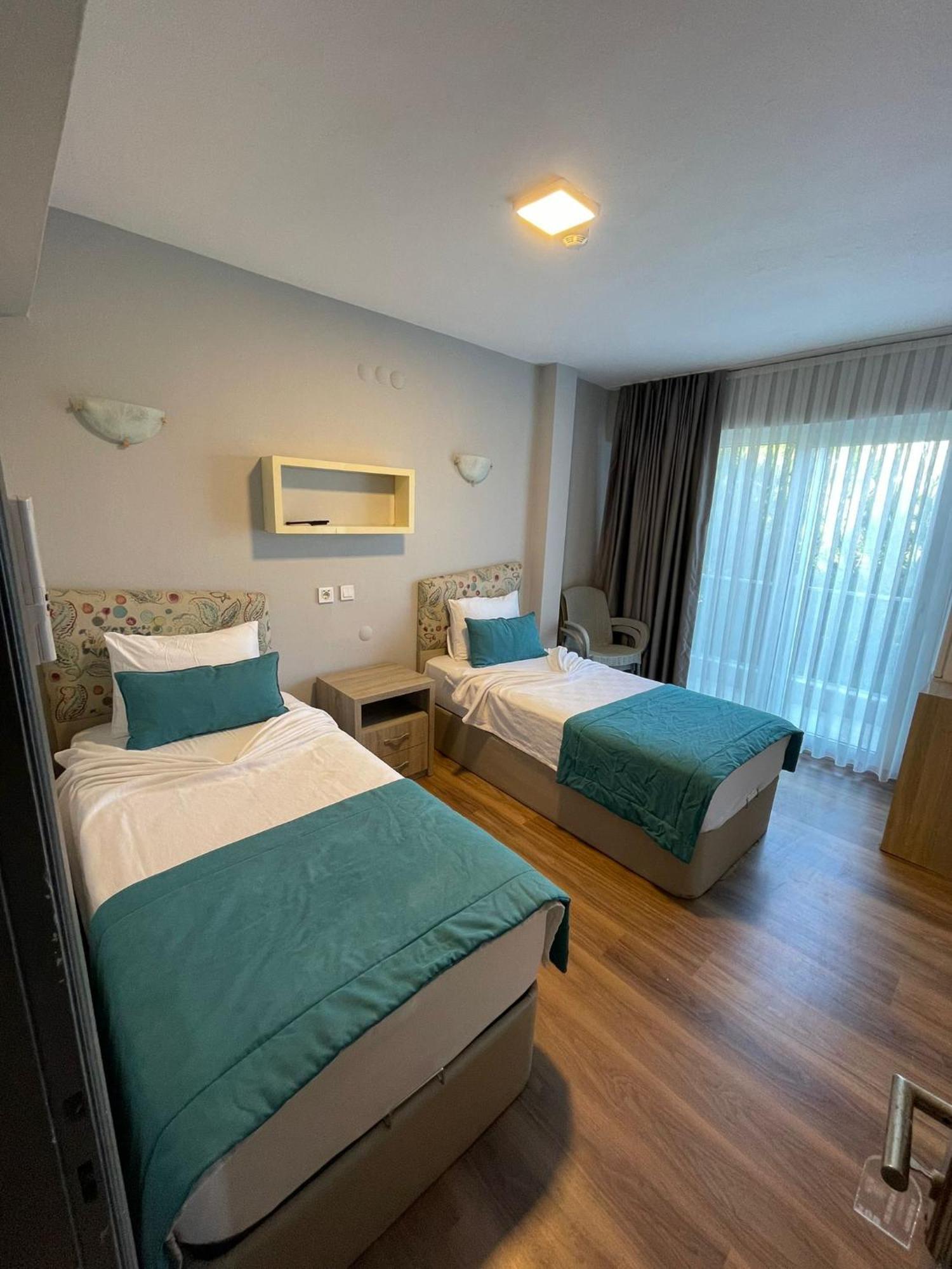 Colophon Beach Otel Gumuldur Ngoại thất bức ảnh