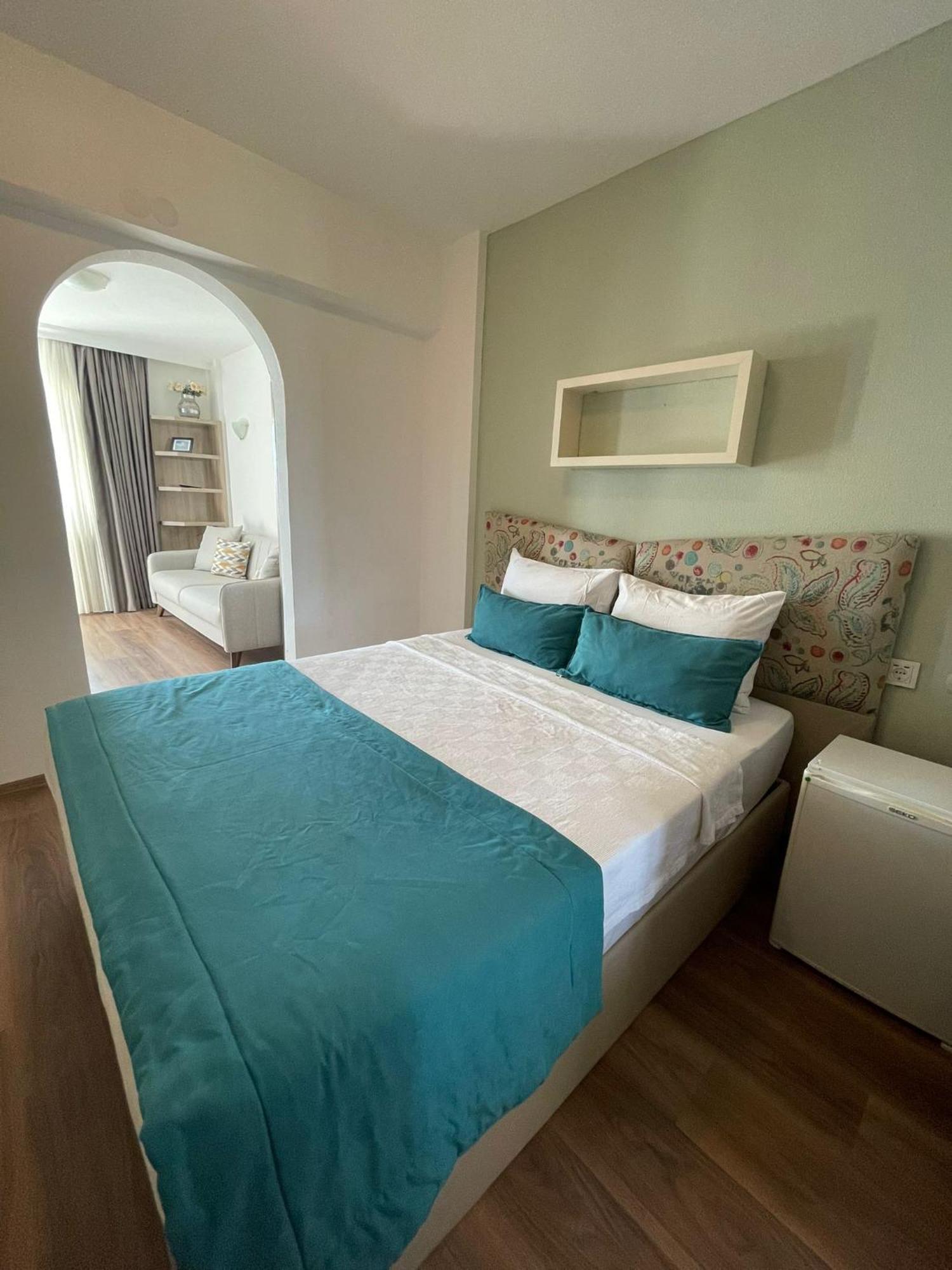 Colophon Beach Otel Gumuldur Ngoại thất bức ảnh